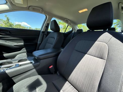 Certified 2025 Nissan Altima 2.5 S FWD image 13