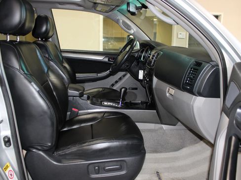 Used 2008 Toyota 4Runner Sport RWD image 26