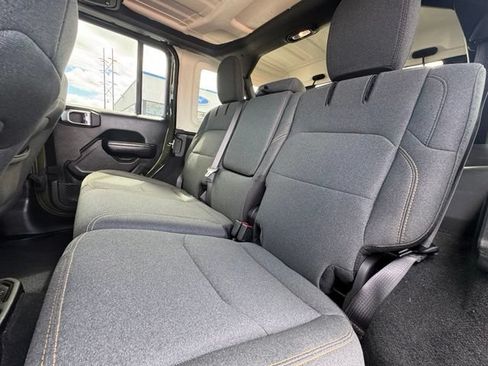 Used 2024 Jeep Wrangler Unlimited w/ Convenience Group AWD/4WD image 12