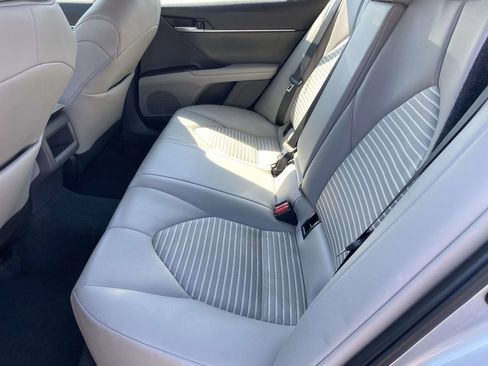 Used 2024 Toyota Camry SE FWD image 10