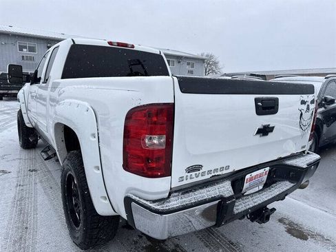 Used 2010 Chevrolet Silverado 1500 LTZ w/ Convenience Package AWD/4WD image 5