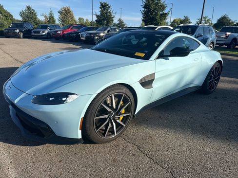 Used 2019 Aston Martin V8 Vantage Coupe RWD image 1