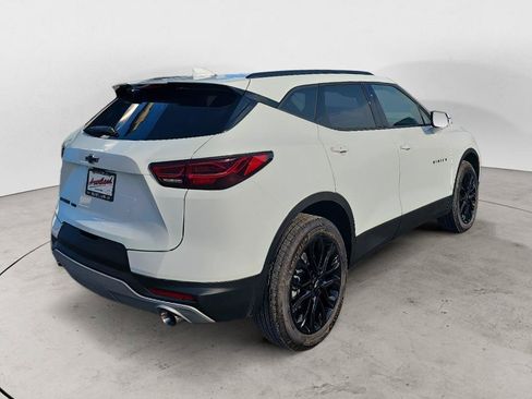 New 2026 Chevrolet Blazer LT w/ Sound & Technology Package AWD/4WD image 3