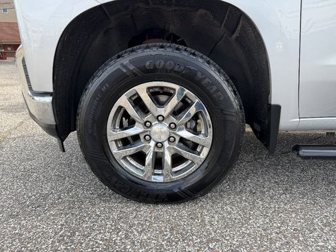 Used 2019 Chevrolet Silverado 1500 LT w/ All-Star Edition AWD/4WD image 11