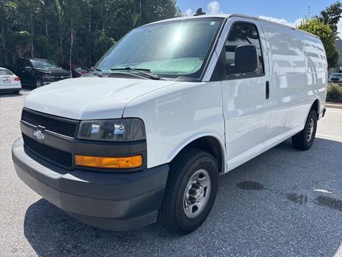 Used 2021 Chevrolet Express 2500 w/ Communications Package image 5