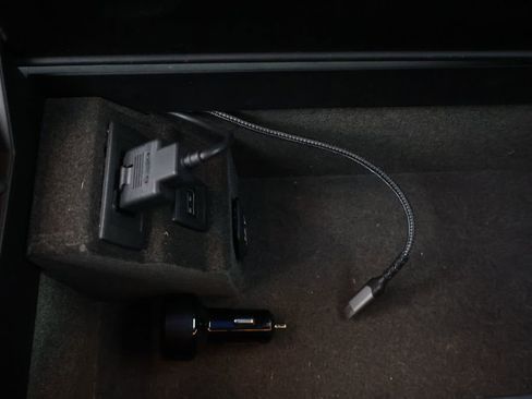 Used 2013 Mercedes-Benz SL 63 AMG image 33