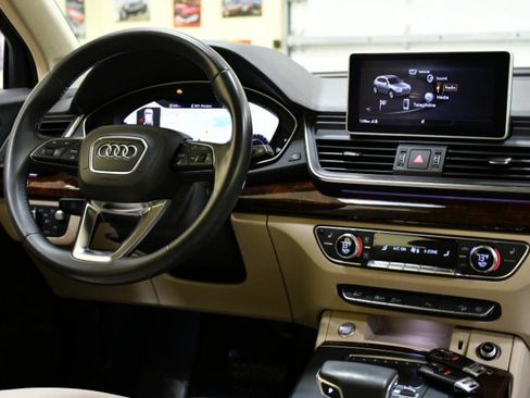 Used 2018 Audi Q5 Prestige w/ Prestige Package image 42