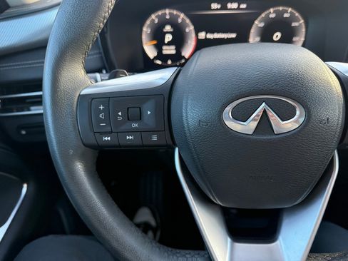 Used 2023 INFINITI QX60 Luxe w/ Performance Audio Package image 18