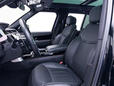 Used 2023 Land Rover Range Rover SE AWD/4WD image 6