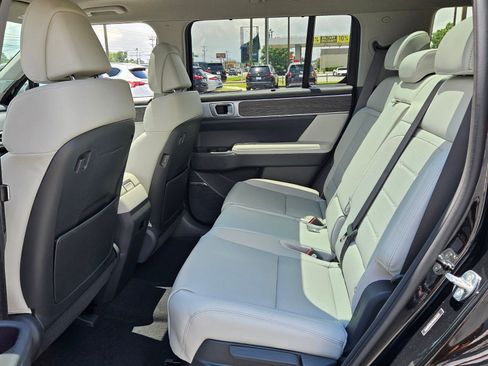 New 2025 Hyundai Santa Fe Limited FWD image 6