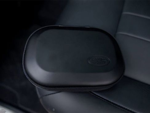 Used 2025 Land Rover Range Rover Long Wheelbase Autobiography image 24