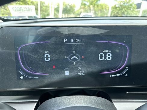 Used 2025 Kia Sportage EX FWD image 26