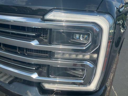Used 2024 Ford F250 Limited w/ FX4 Off-Road Package AWD/4WD image 9