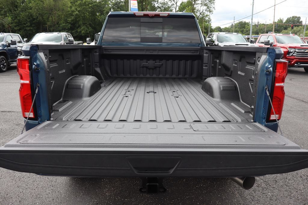 New 2026 Chevrolet Silverado 3500 High Country w/ Technology Package AWD/4WD image 30