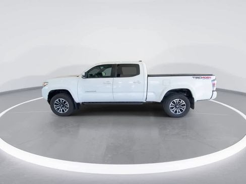 Used 2021 Toyota Tacoma TRD Sport AWD/4WD image 5