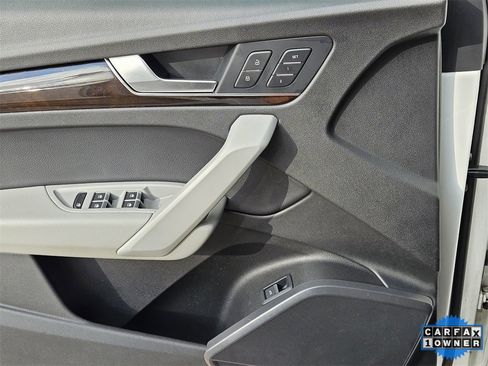 Used 2018 Audi Q5 2.0T Premium Plus w/ Premium Plus Package image 25