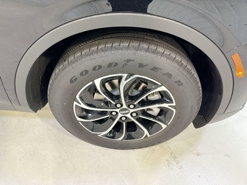 New 2026 Lincoln Nautilus Premier image 29