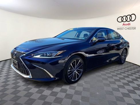 Used 2025 Lexus ES 350 w/ Premium Package image 3