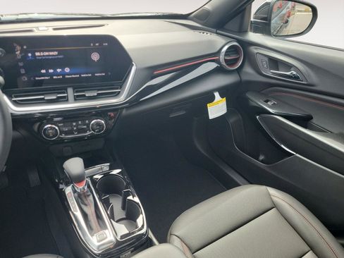 New 2026 Chevrolet Trax RS w/ Sunroof Package image 12