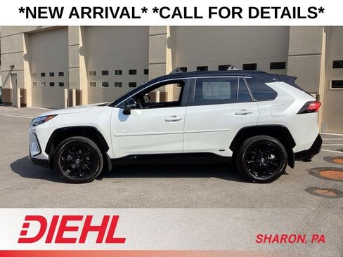 Used 2023 Toyota RAV4 XSE AWD/4WD image 5