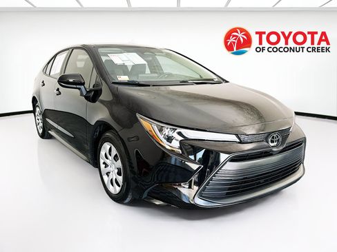 Certified 2024 Toyota Corolla LE FWD image 1