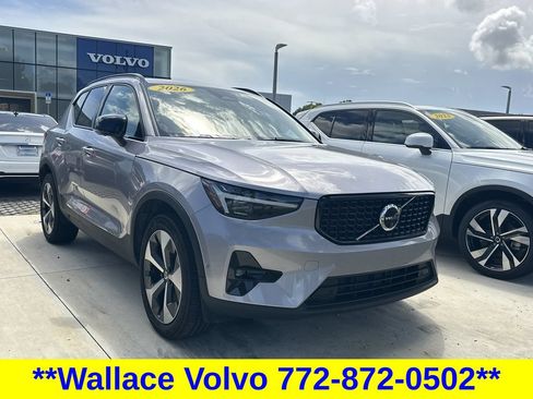 Used 2026 Volvo XC40 B5 Plus AWD/4WD image 1