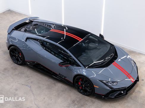 Used 2023 Lamborghini Huracan Tecnica RWD image 22