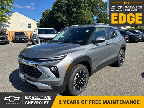 New 2026 Chevrolet TrailBlazer LT w/ Convenience Package AWD/4WD image 1