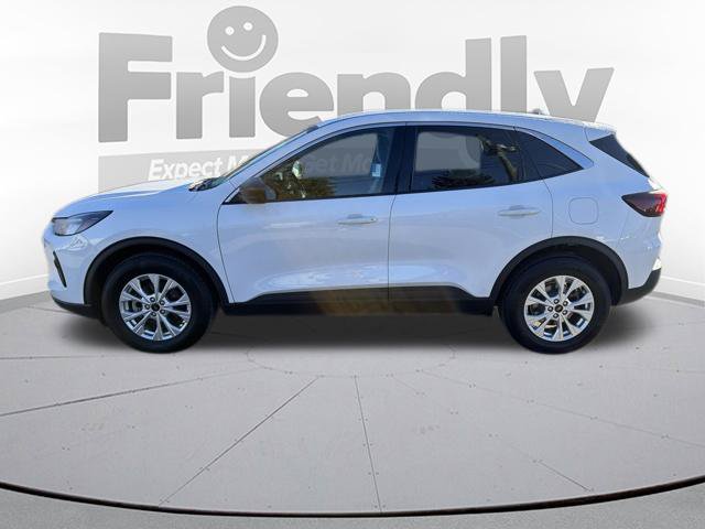Used 2023 Ford Escape Active AWD/4WD image 3
