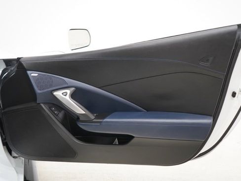 Used 2016 Chevrolet Corvette Z06 w/ 3LZ Preferred Equipment Group image 31