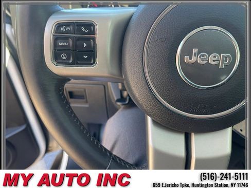 Used 2012 Jeep Liberty Limited w/ Tire & Wheel Group image 21