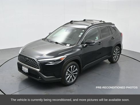 Used 2023 Toyota Corolla Cross XLE w/ Convenience Package image 52