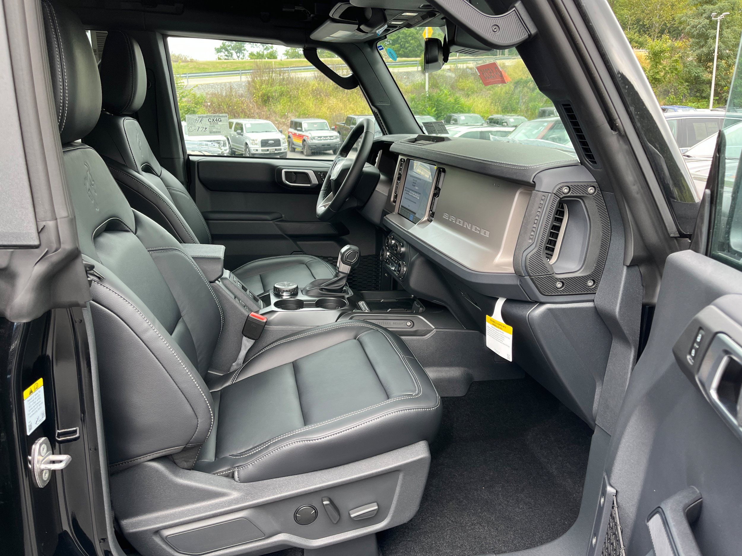 New 2026 Ford Bronco Outer Banks AWD/4WD image 6
