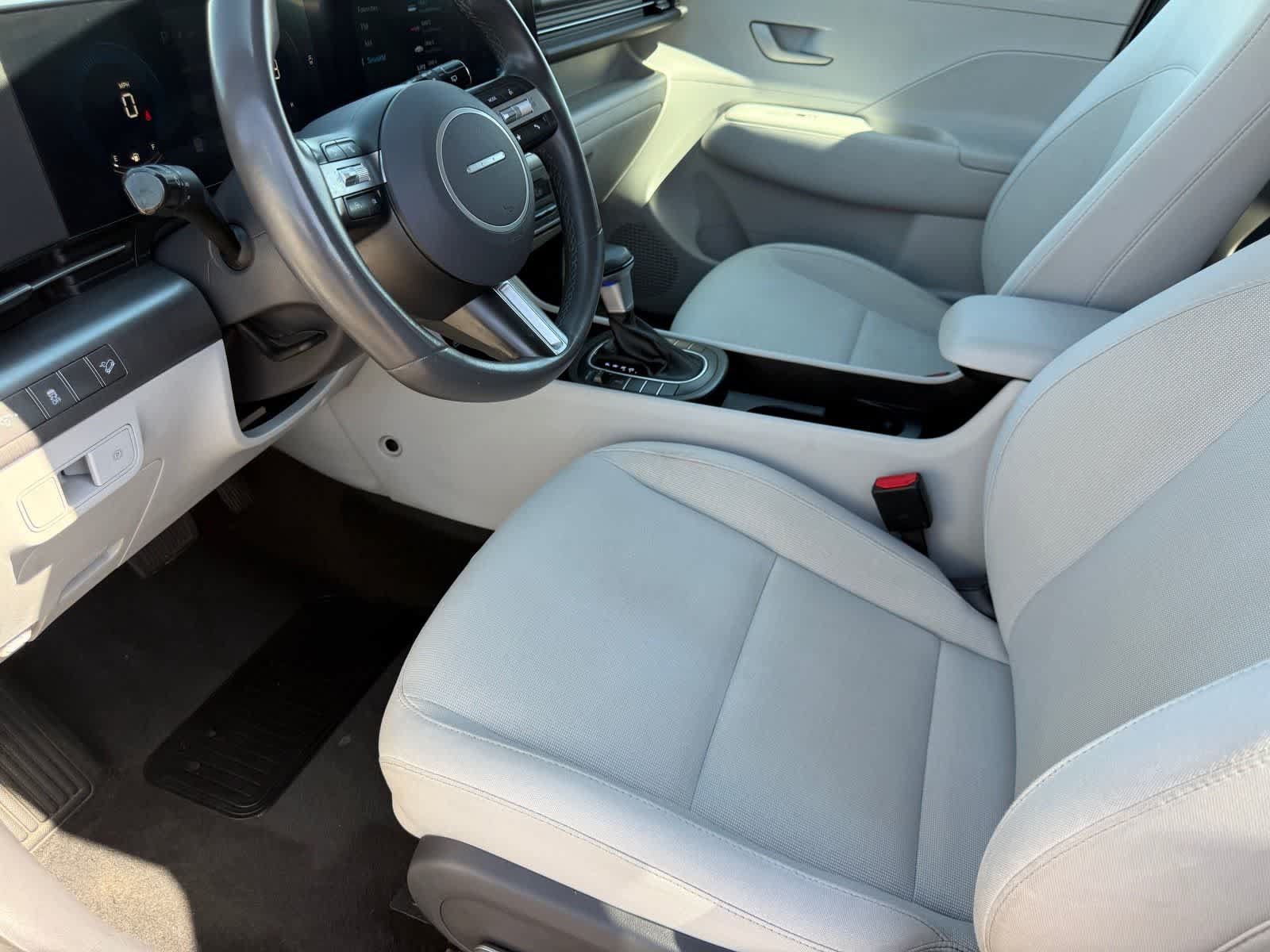 Used 2024 Hyundai Kona SEL AWD/4WD image 14