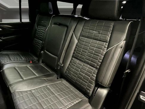 Used 2023 Cadillac Escalade ESV Premium Luxury Platinum w/ LPO, Floor Liner Package AWD/4WD image 22