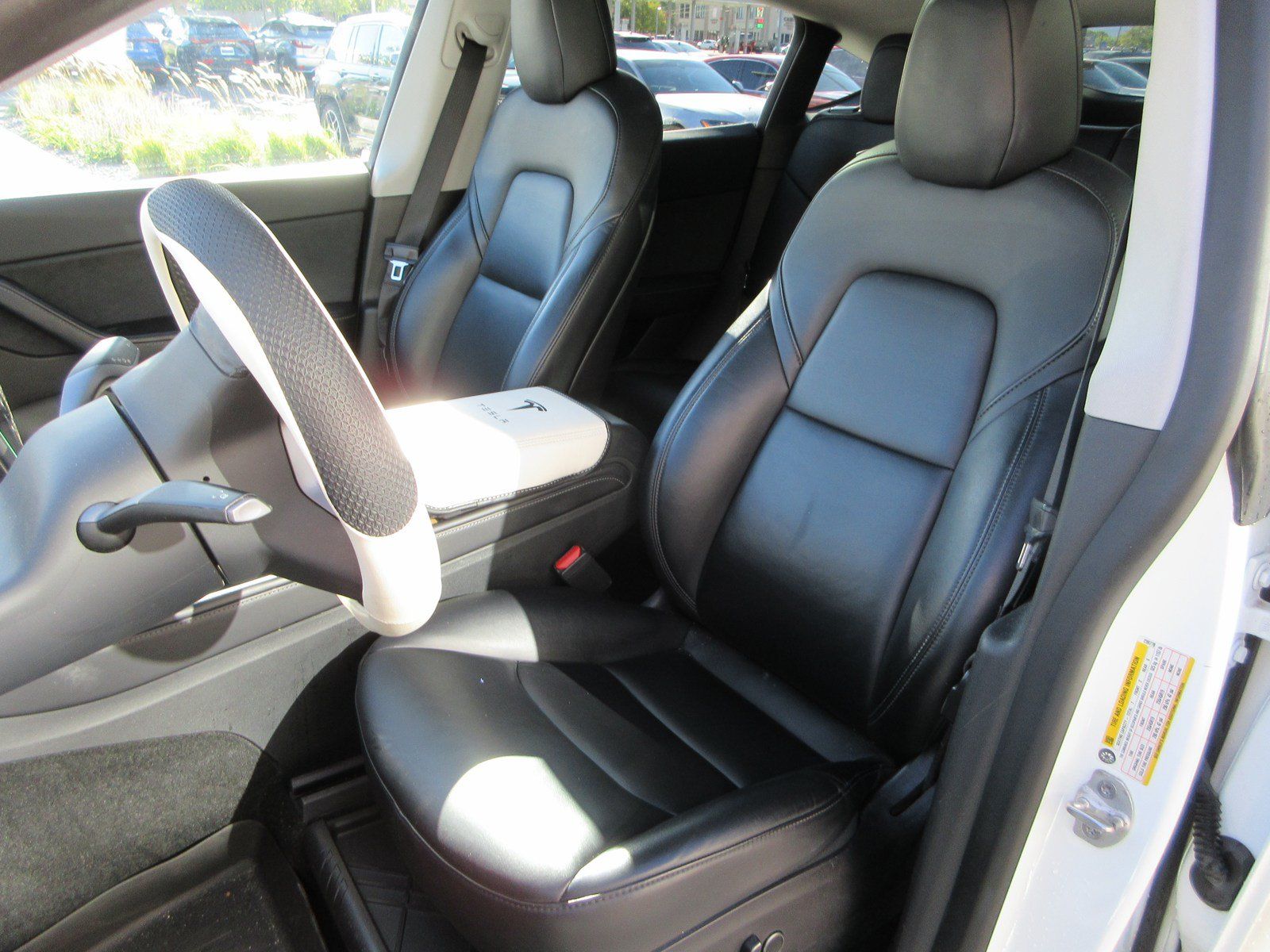 Used 2021 Tesla Model Y Long Range AWD/4WD image 21