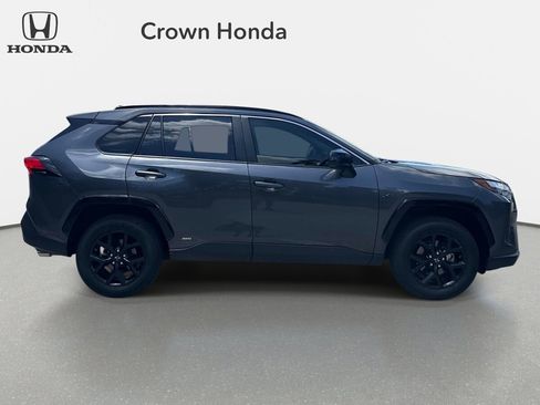Used 2023 Toyota RAV4 LE AWD/4WD image 5