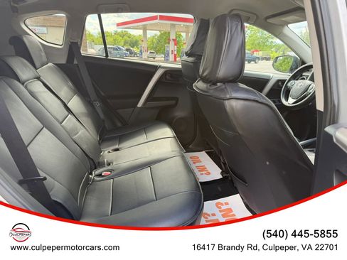 Used 2017 Toyota RAV4 LE AWD/4WD image 12