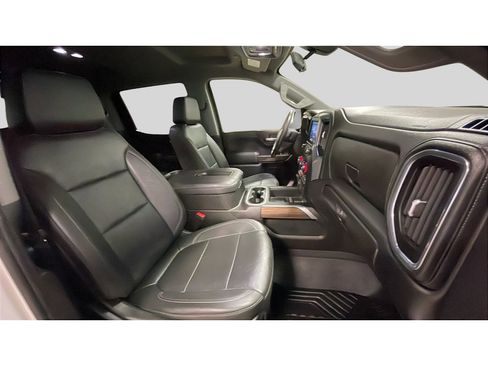 Used 2021 Chevrolet Silverado 1500 LT Trail Boss w/ Convenience Package II image 17