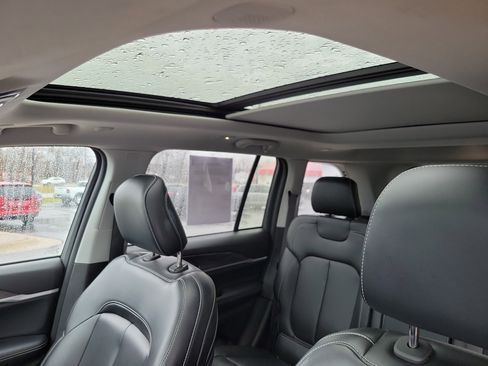 Used 2023 Jeep Grand Cherokee 4WD 4xe image 15