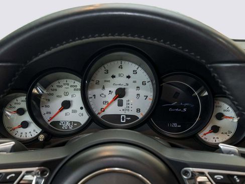 Used 2018 Porsche 911 Turbo S AWD/4WD image 42