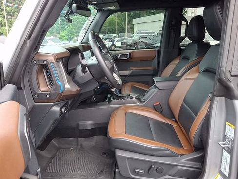 Used 2023 Ford Bronco Outer Banks AWD/4WD image 10
