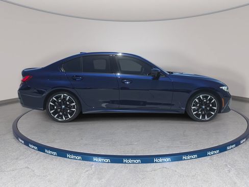 Used 2026 BMW 330i Sedan w/ M Sport Package RWD image 5