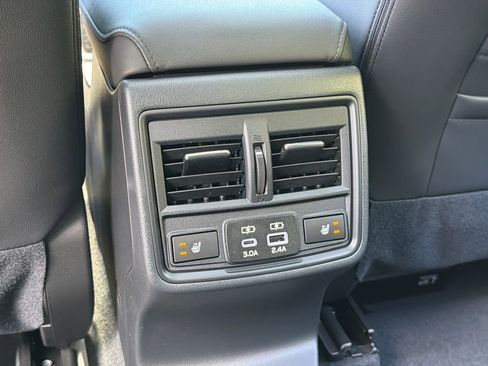 New 2026 Subaru Outback Limited AWD/4WD image 18