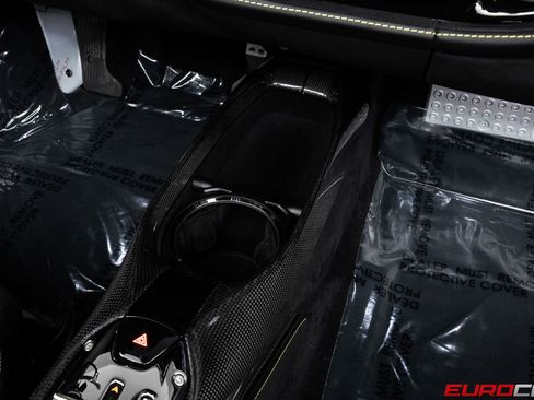 Used 2023 Ferrari SF90 Spider AWD/4WD image 40