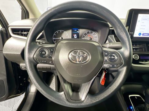 Used 2025 Toyota Corolla LE image 17