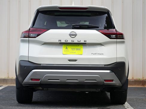 Used 2022 Nissan Rogue Platinum w/ Head-Up Display Package FWD image 10