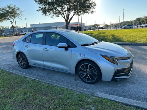 Used 2021 Toyota Corolla SE FWD image 8