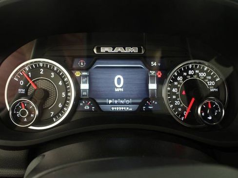 Used 2024 RAM 2500 Big Horn w/ Safety Group image 12