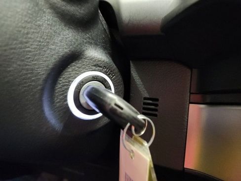 Certified 2022 Toyota Tacoma SR image 45